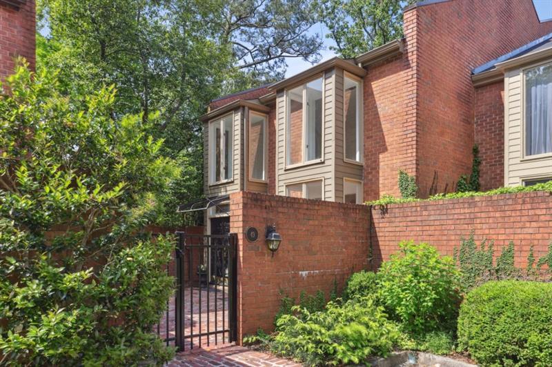 49 Willow Glen