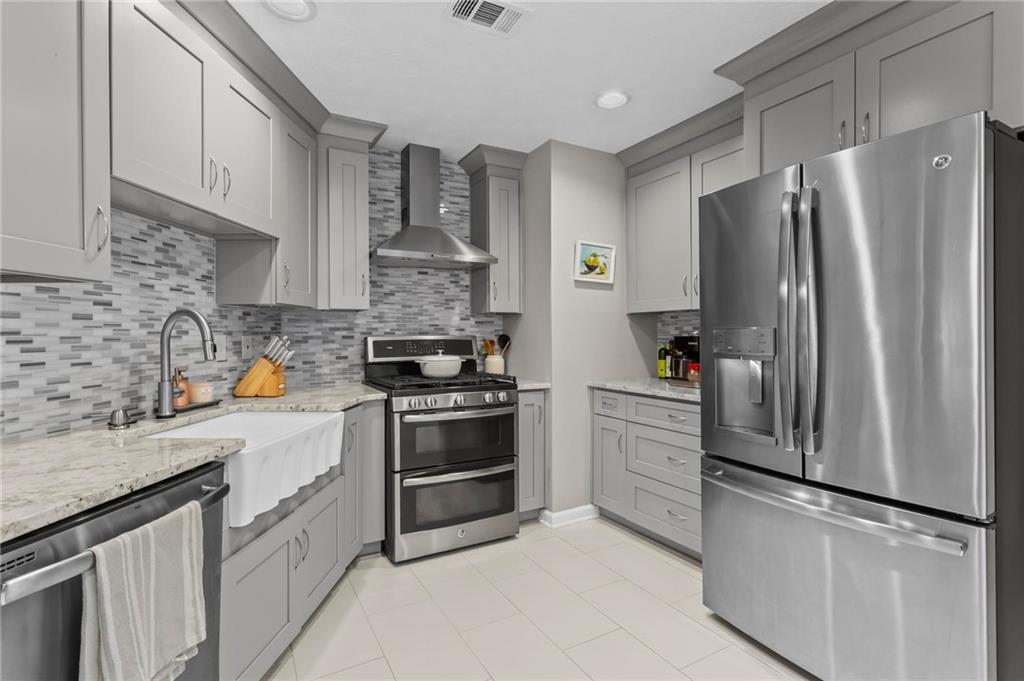 3184 Westfield Way NE