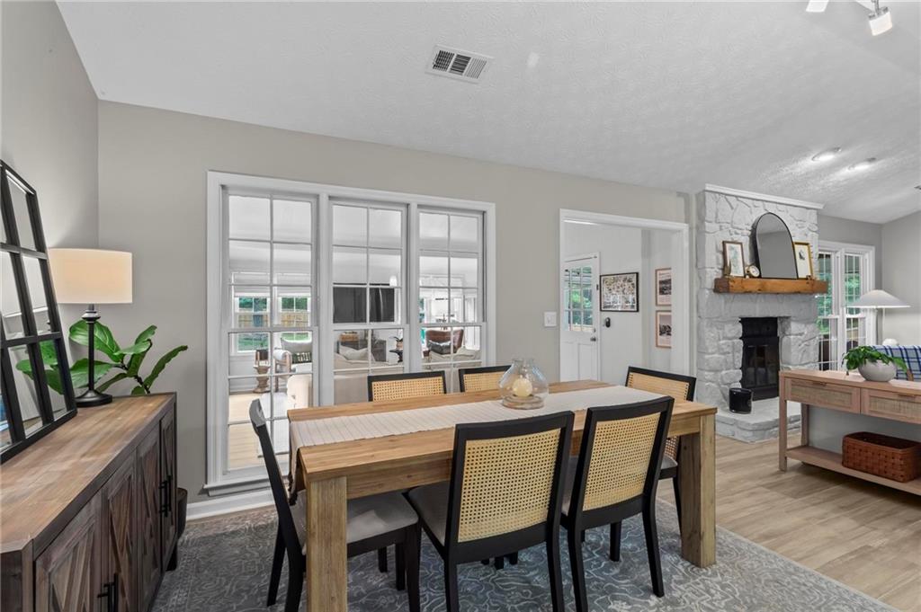 3184 Westfield Way NE