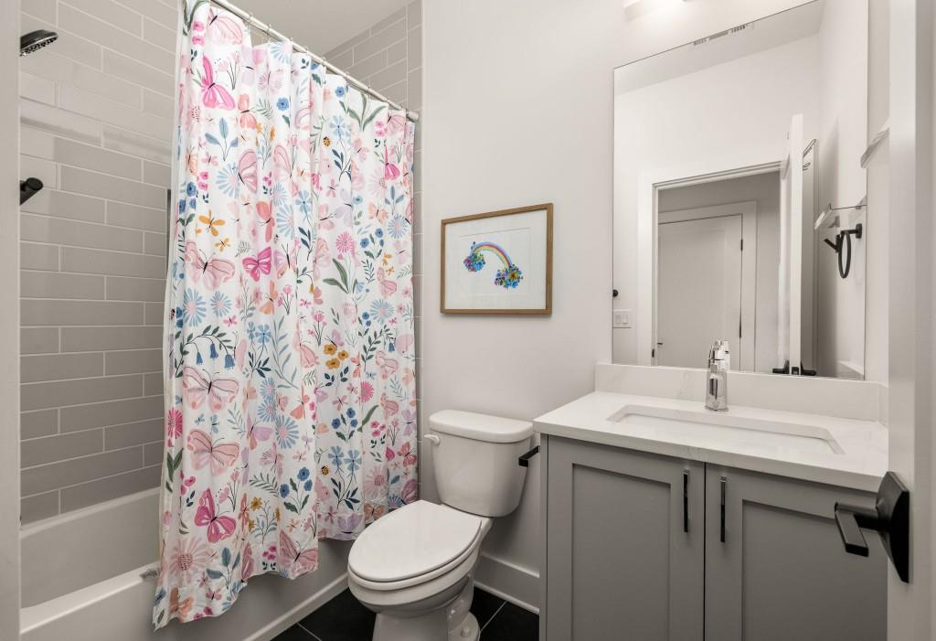 550 N Highland Avenue NE Unit 4