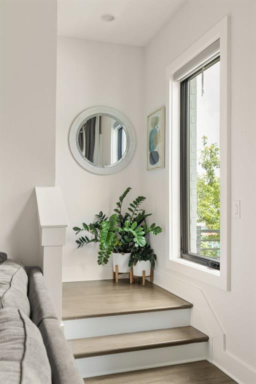 550 N Highland Avenue NE Unit 4