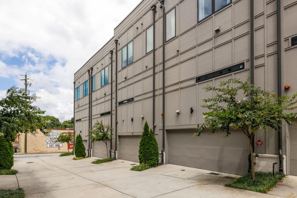 550 N Highland Avenue NE Unit 4