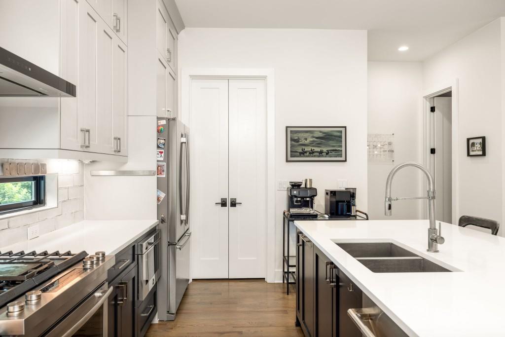 550 N Highland Avenue NE Unit 4