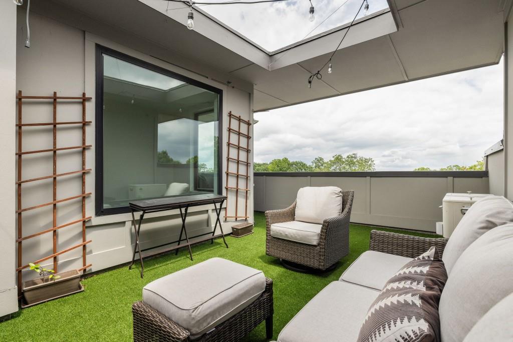 550 N Highland Avenue NE Unit 4