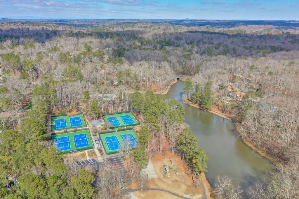 2311 Fox Hound Parkway