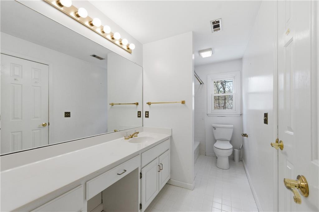 4016 Bramble Court