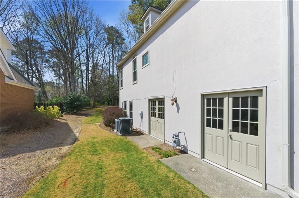 4016 Bramble Court