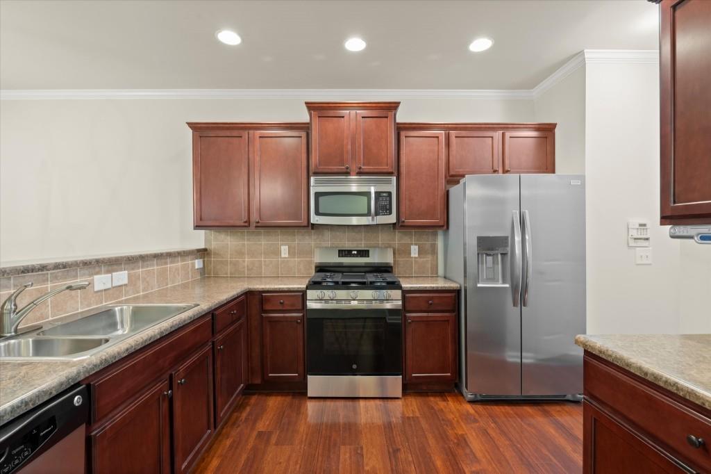 4240 Weavers White Lane