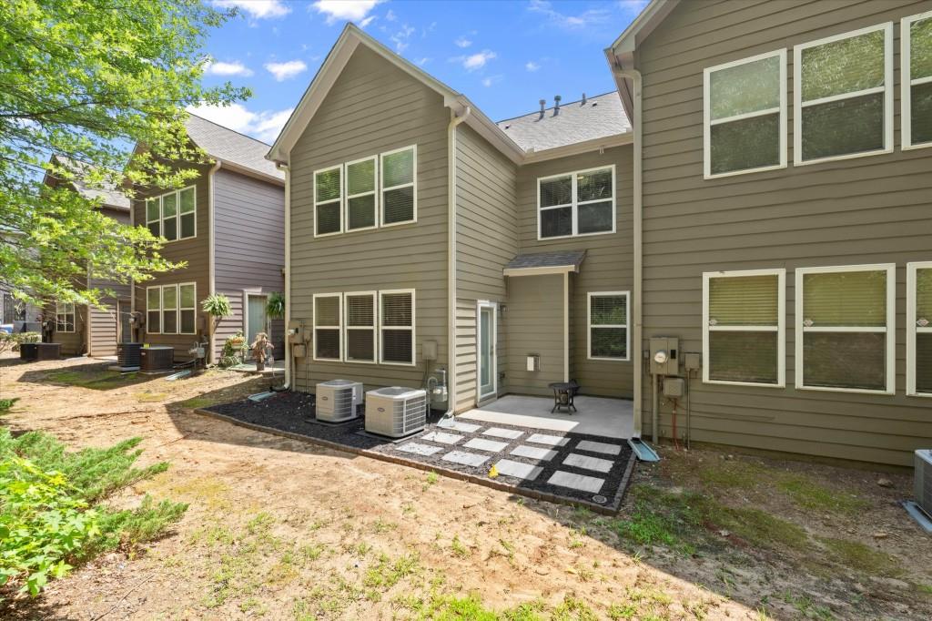 4240 Weavers White Lane