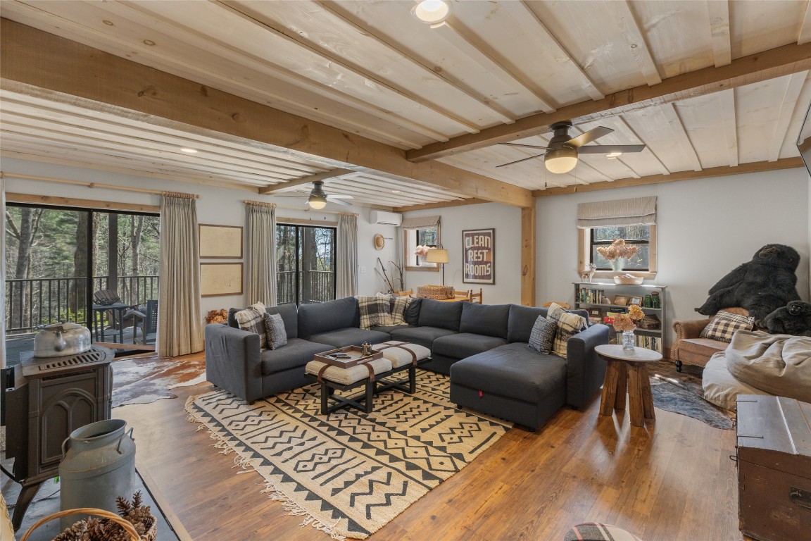 649 Wild River Road