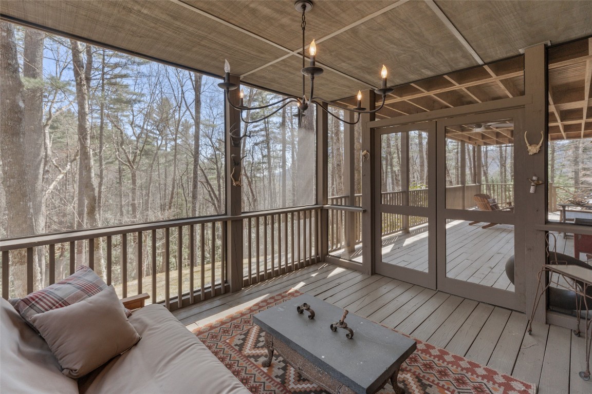 649 Wild River Road