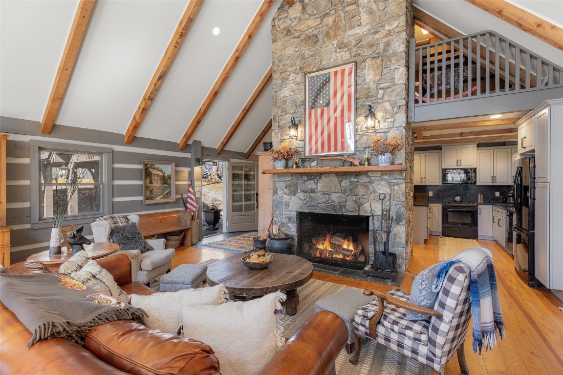 649 Wild River Road