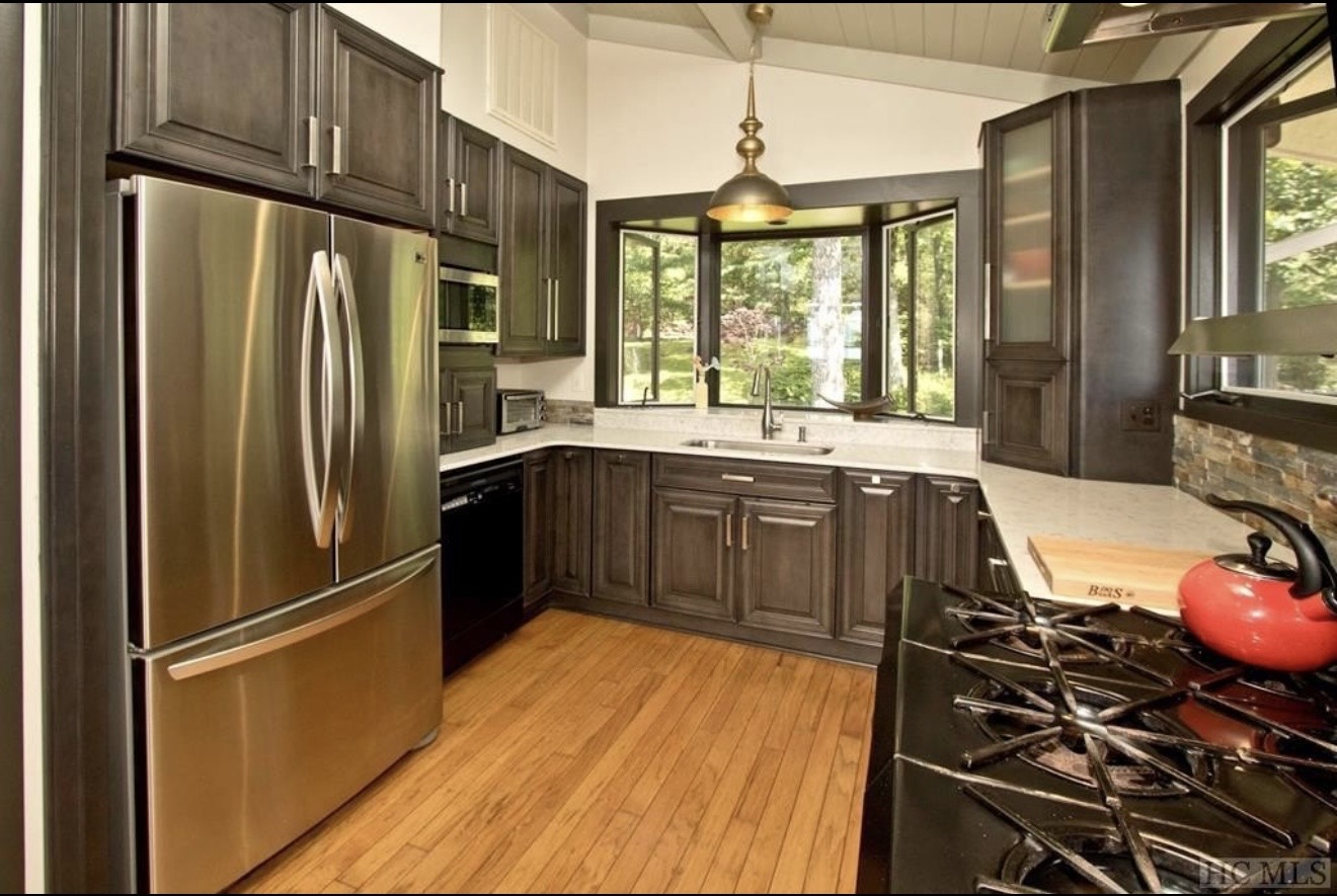 478 Hickory Knut Gap Road