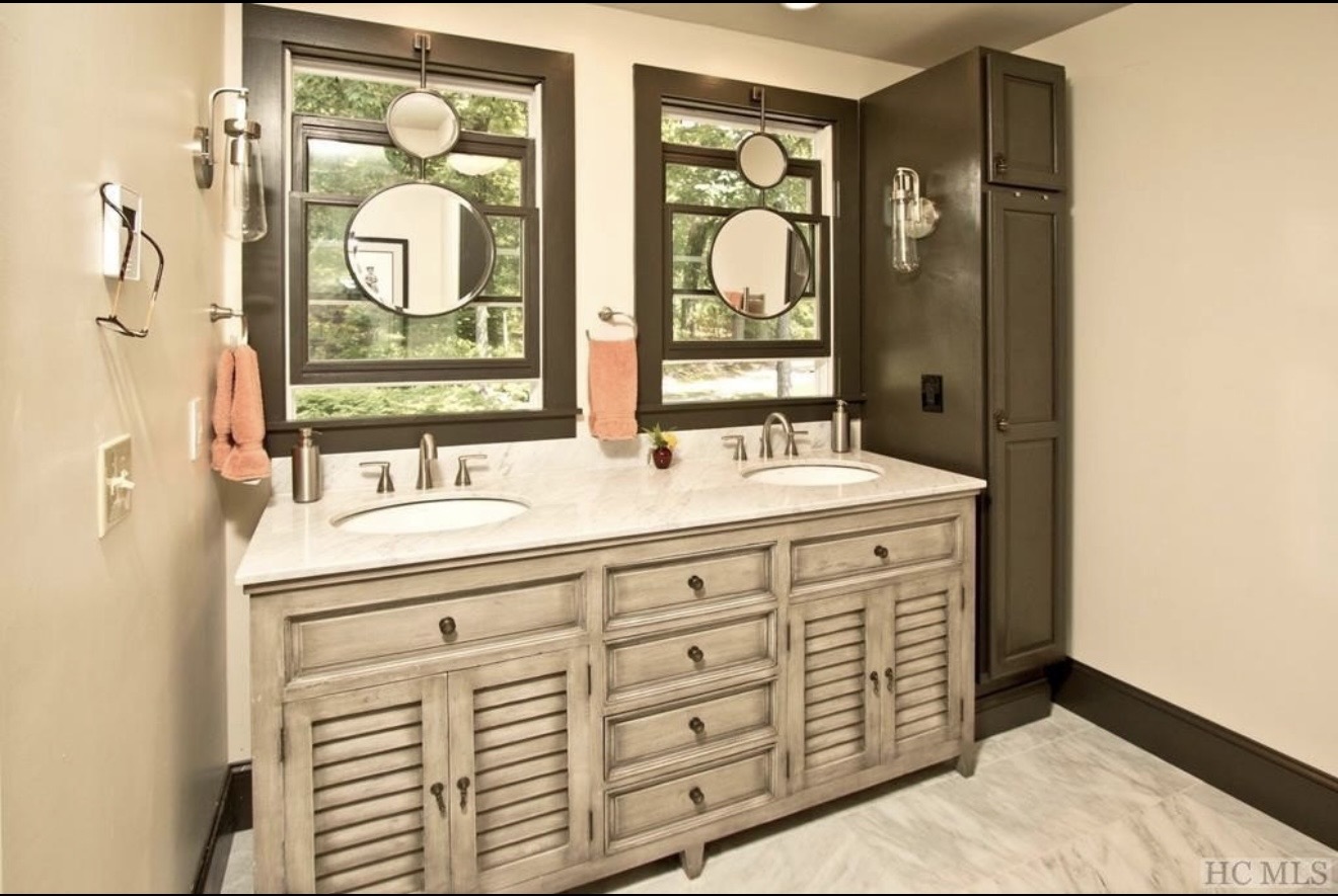 478 Hickory Knut Gap Road