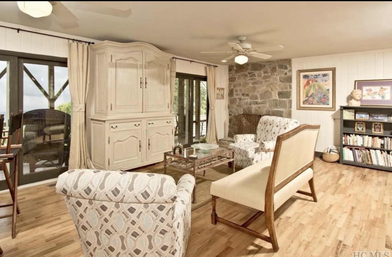 478 Hickory Knut Gap Road