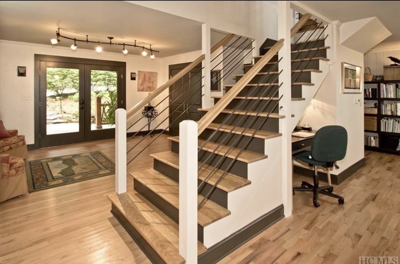 478 Hickory Knut Gap Road