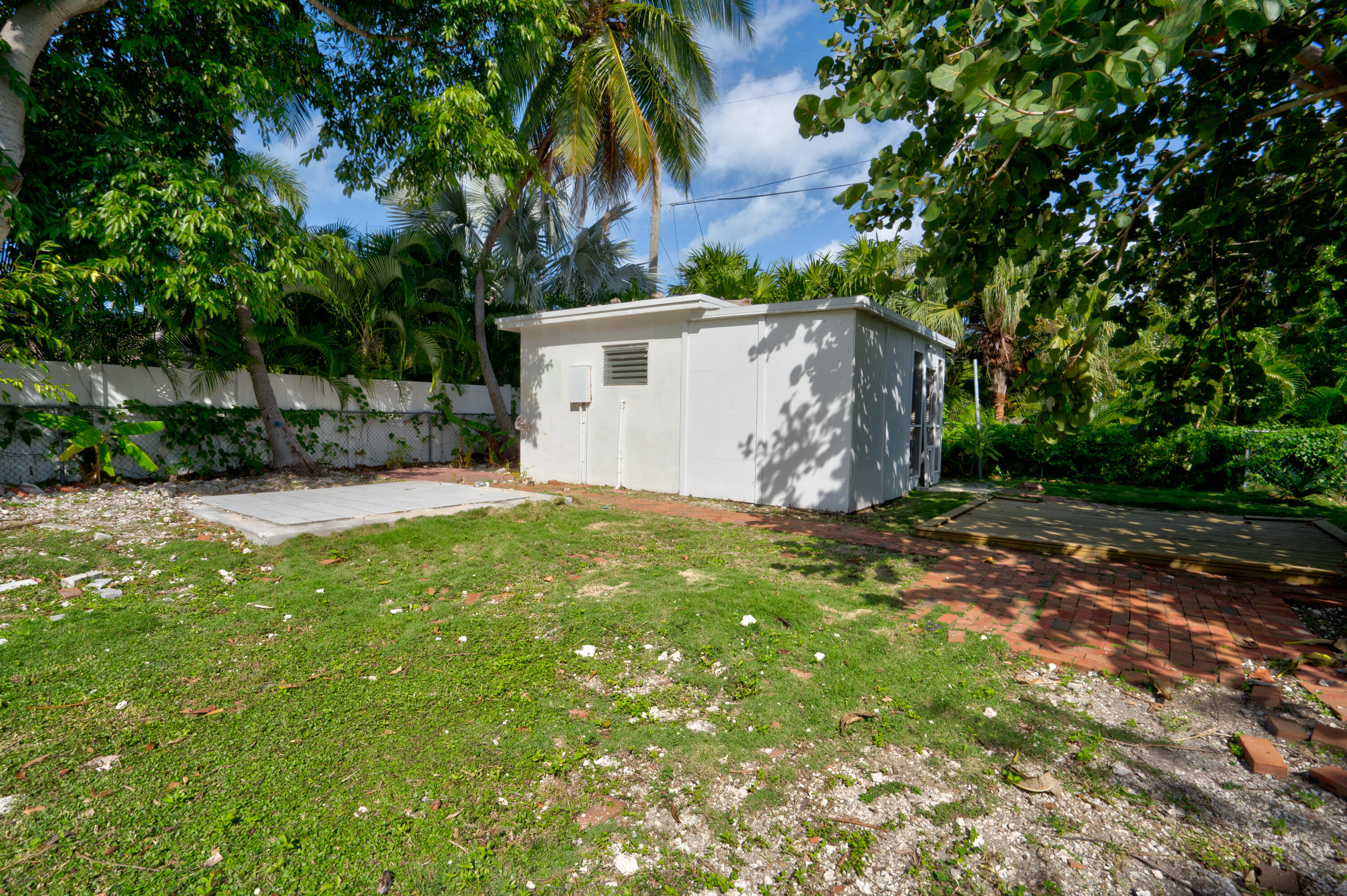 15 Seaside Avenue