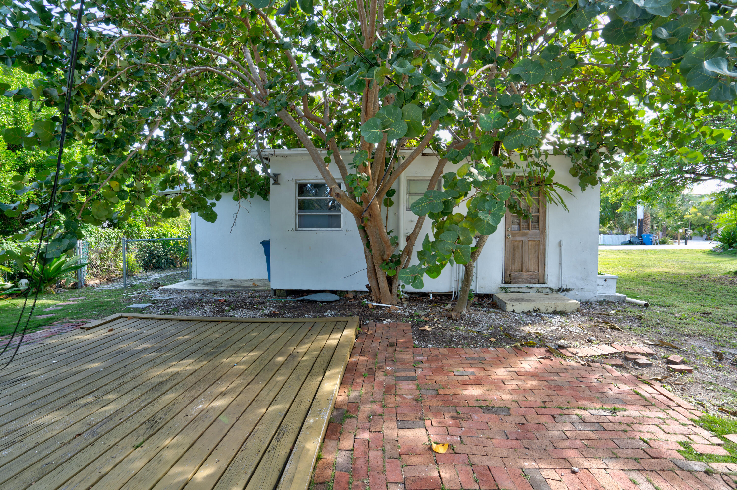 15 Seaside Avenue