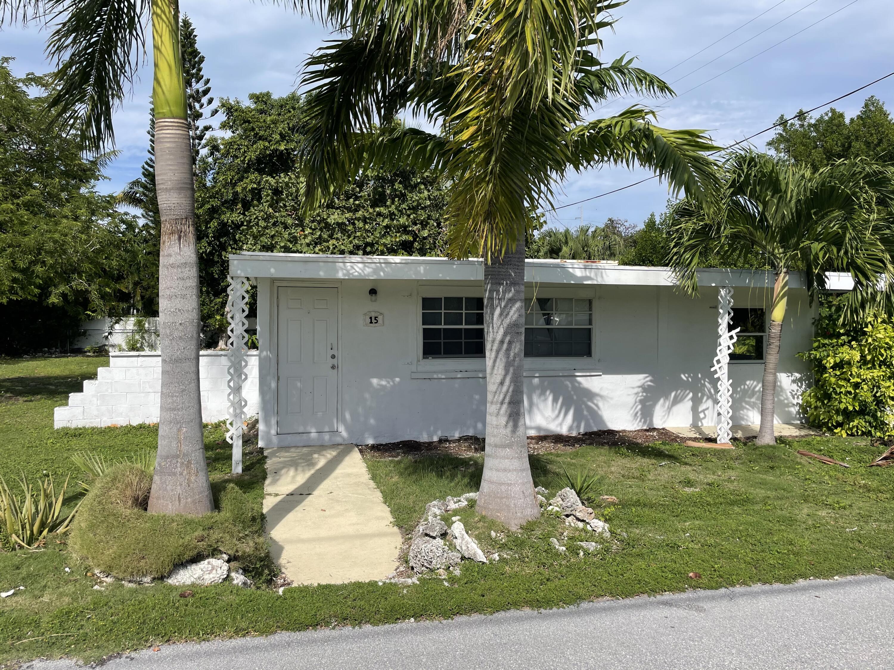 15 Seaside Avenue