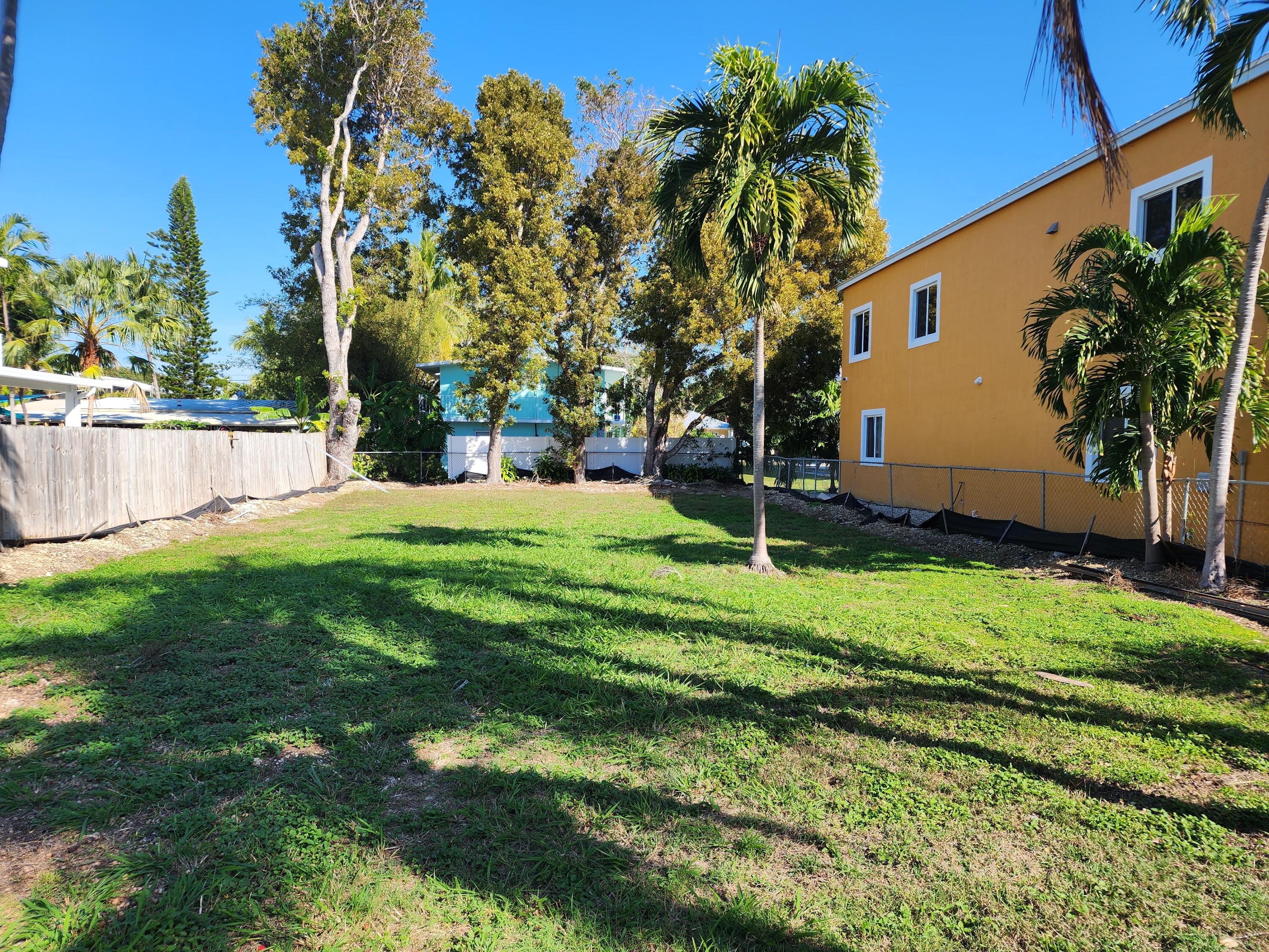 62 SE Marlin Avenue
