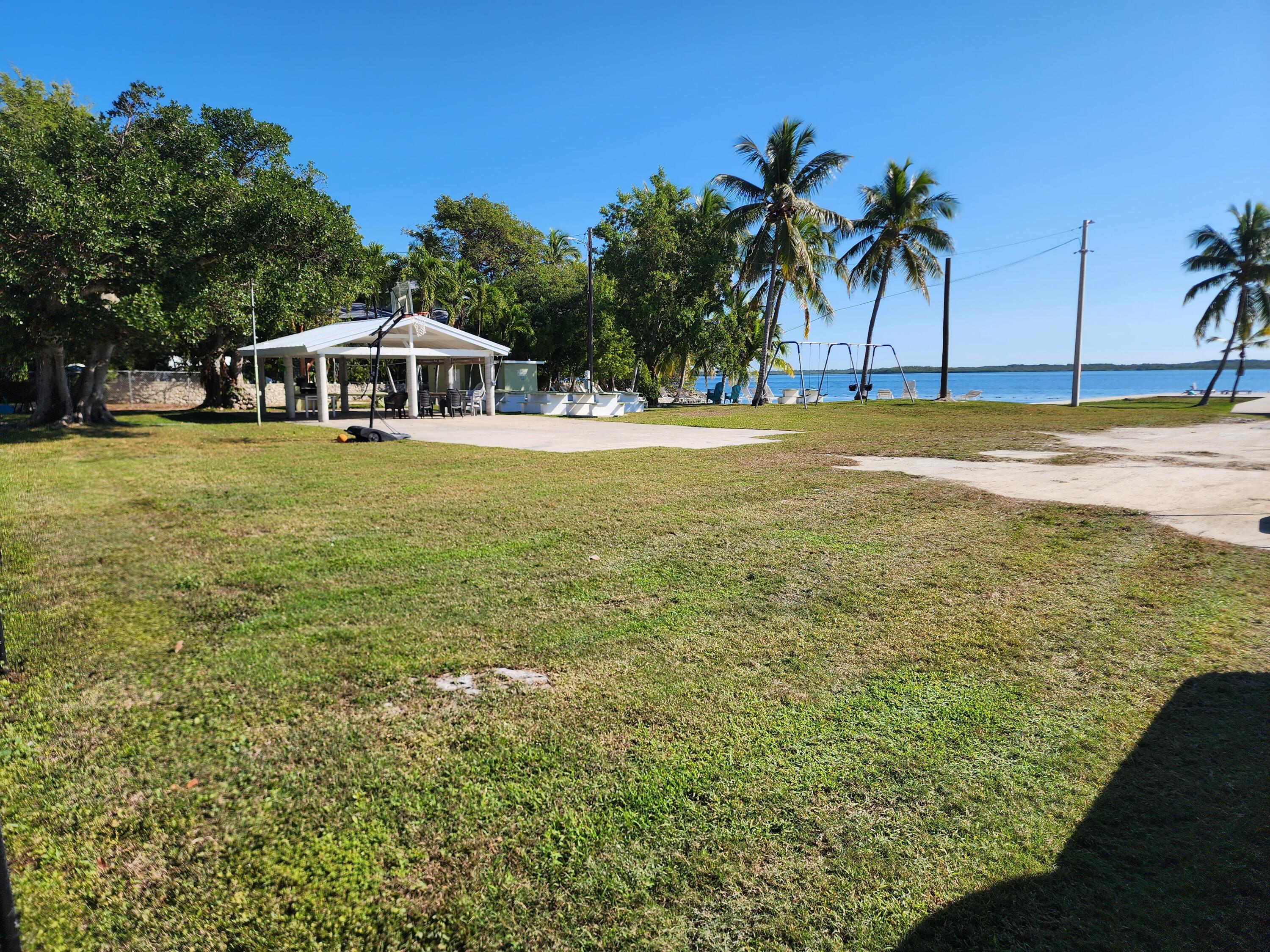 62 SE Marlin Avenue