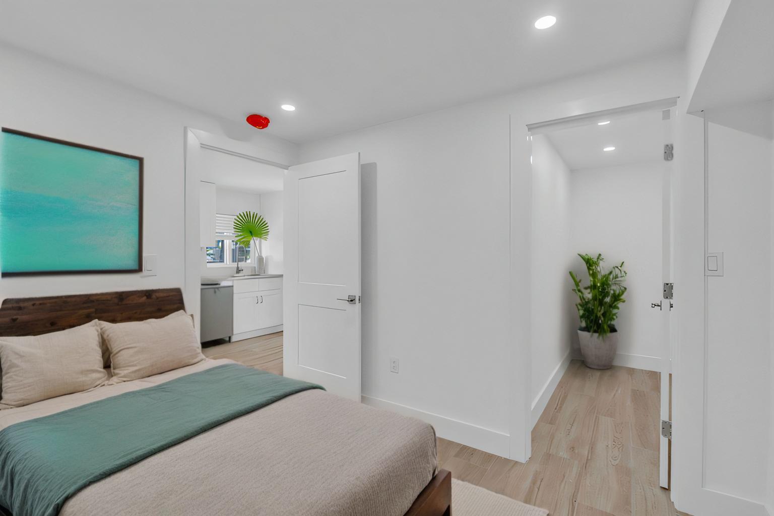 15 Seaside Avenue