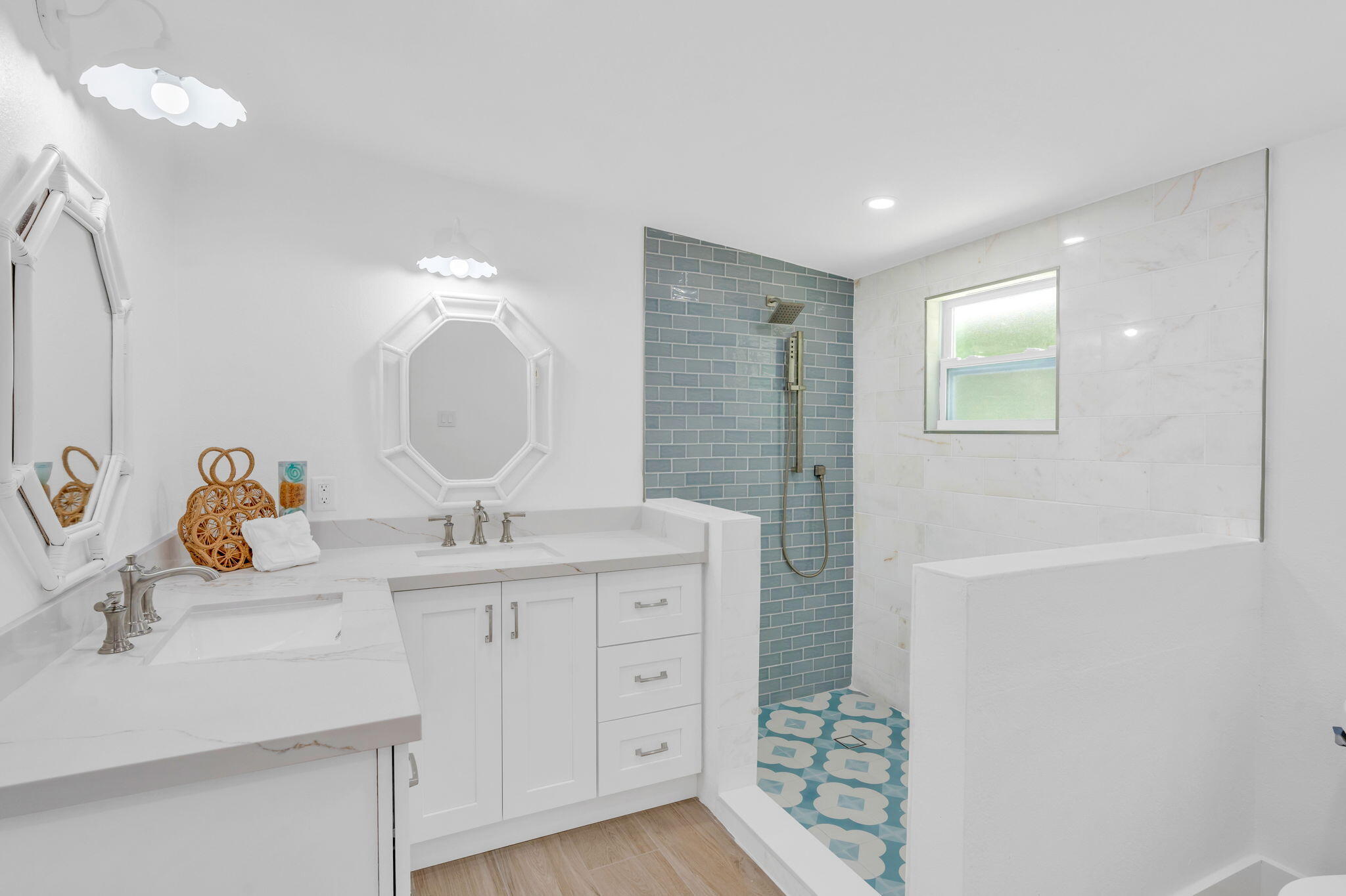15 Seaside Avenue