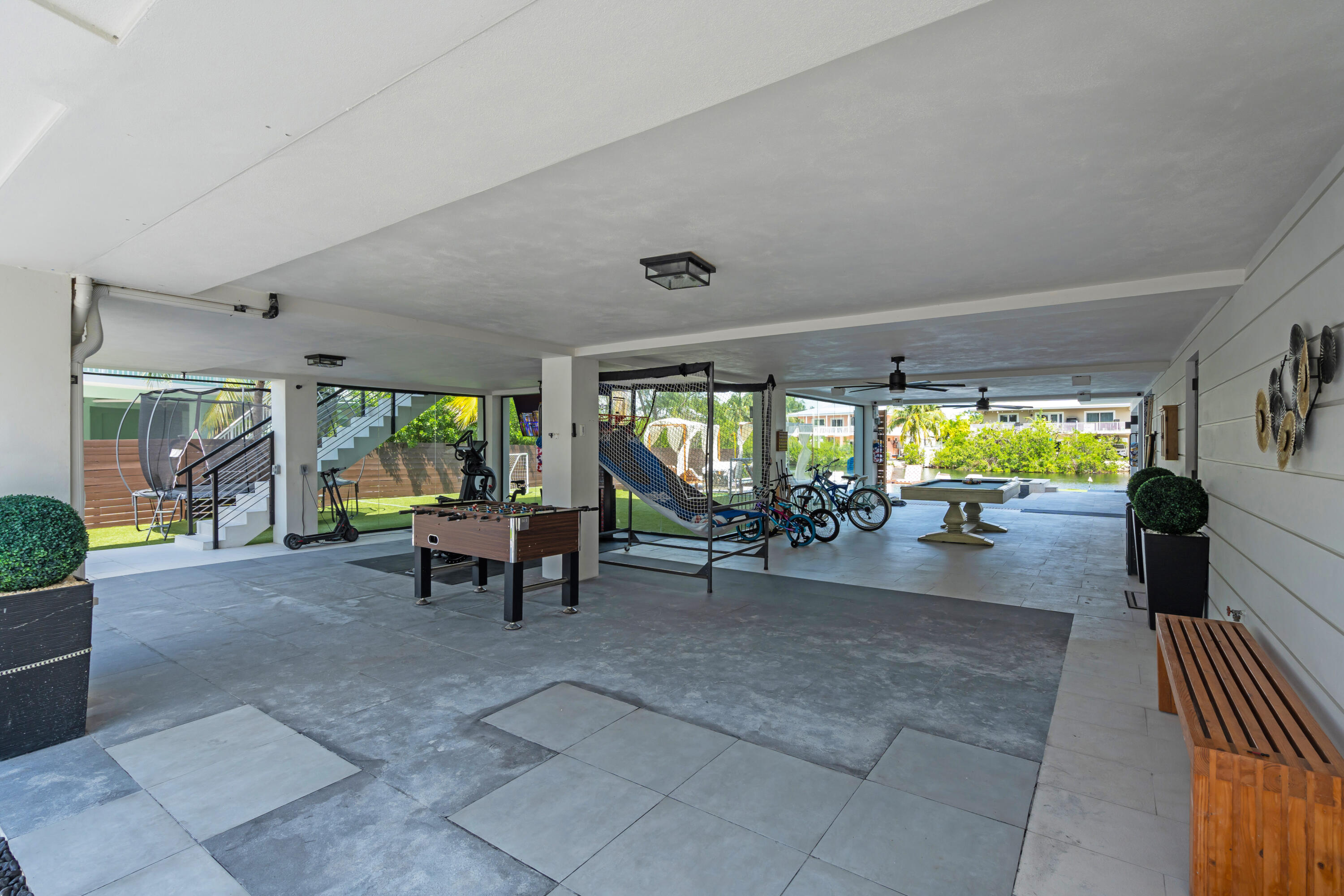 32 N Bounty Lane