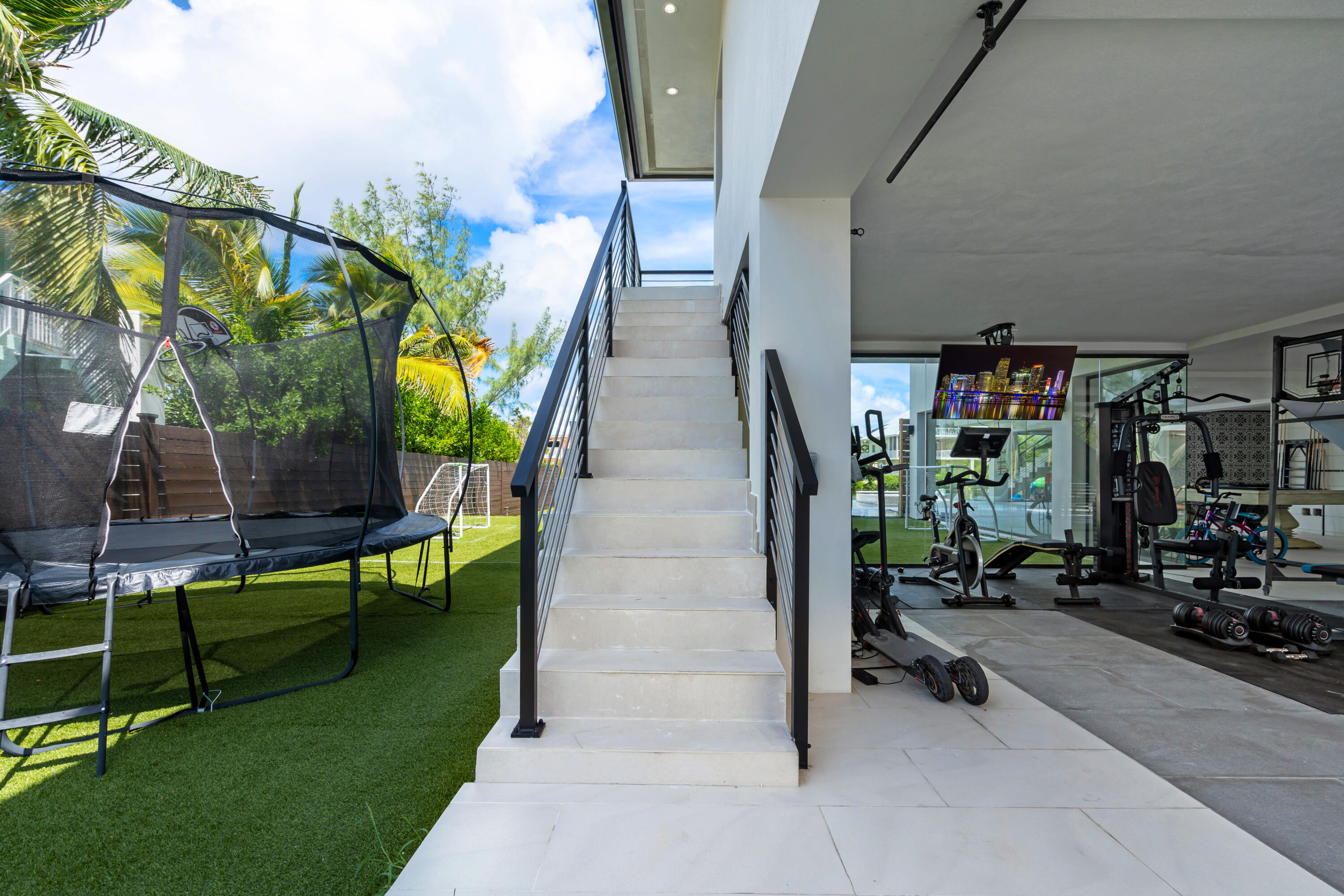 32 N Bounty Lane