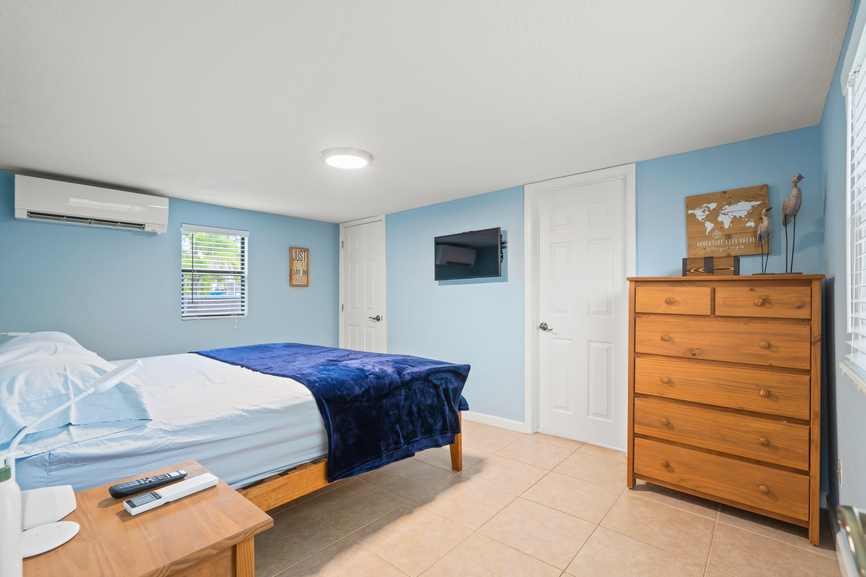 933 Tropical Lane