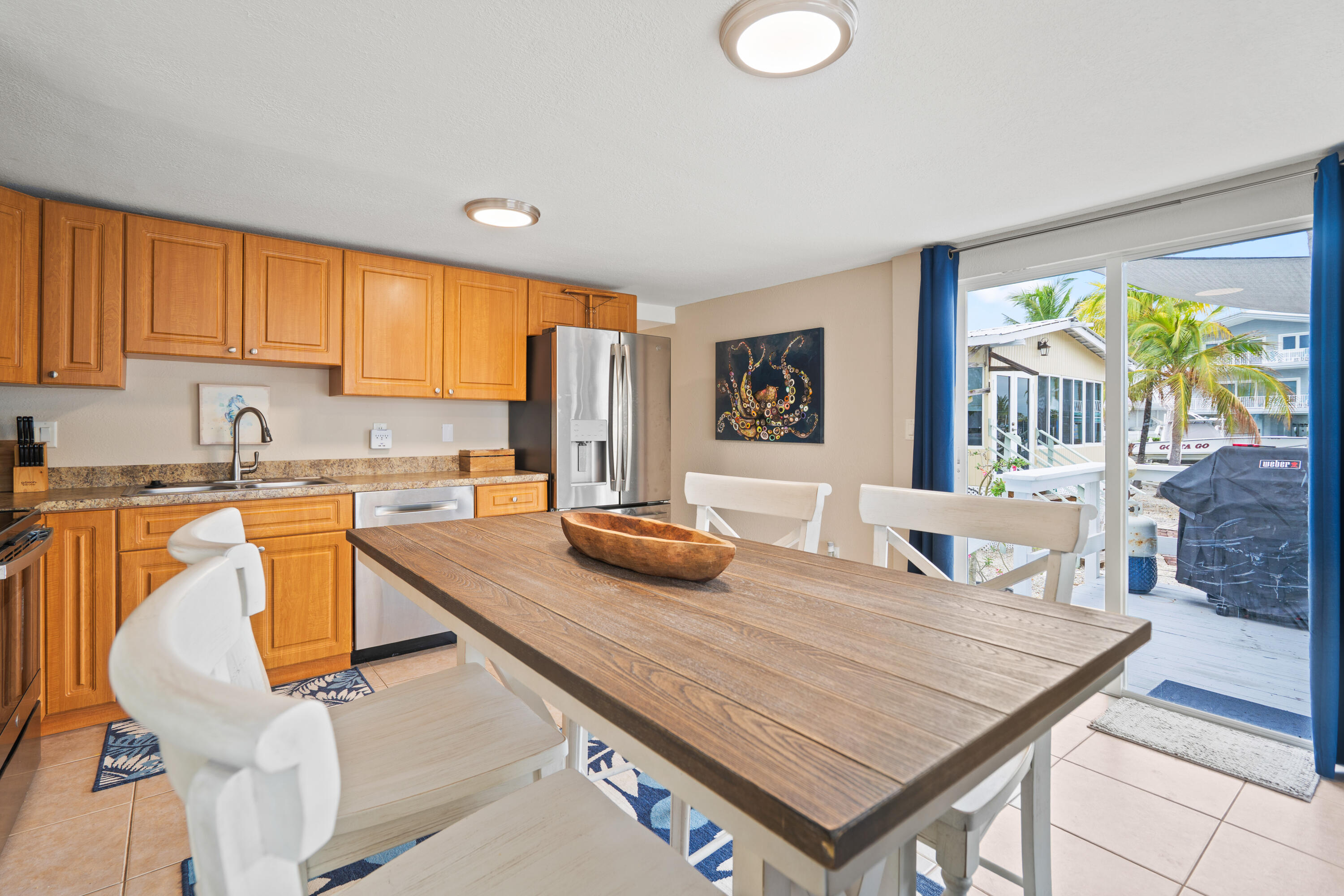 933 Tropical Lane