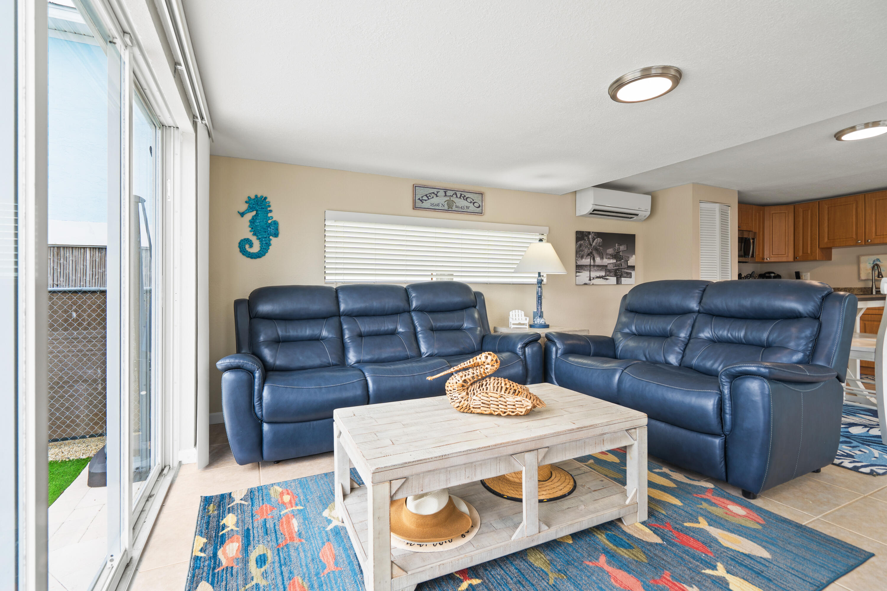 933 Tropical Lane