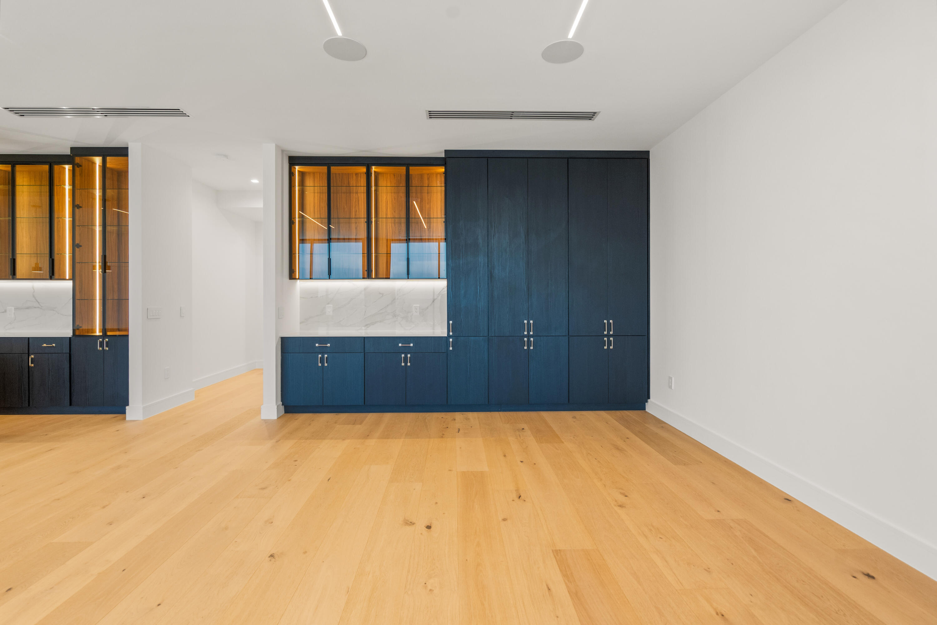 16 Seaside Avenue