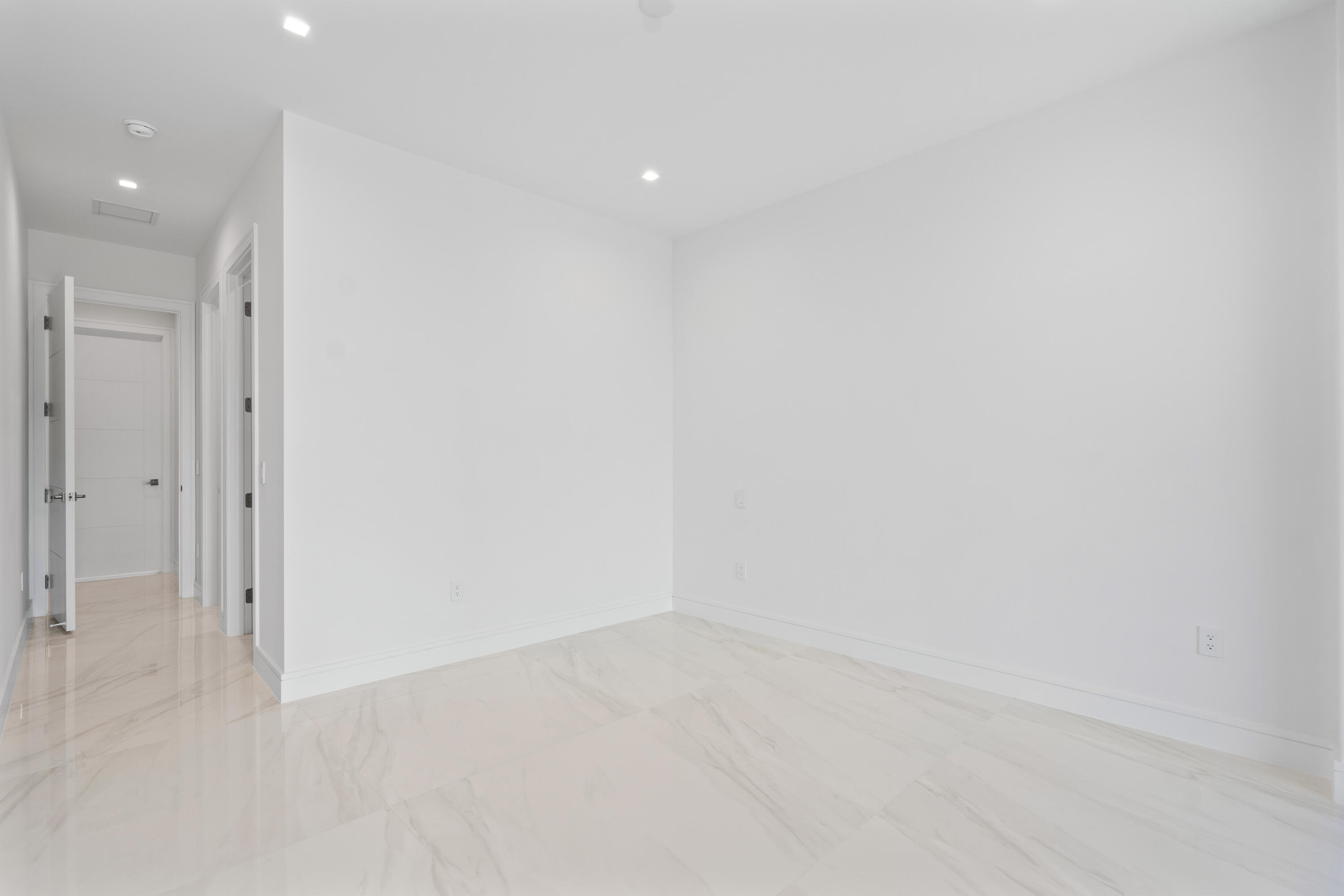 16 Seaside Avenue