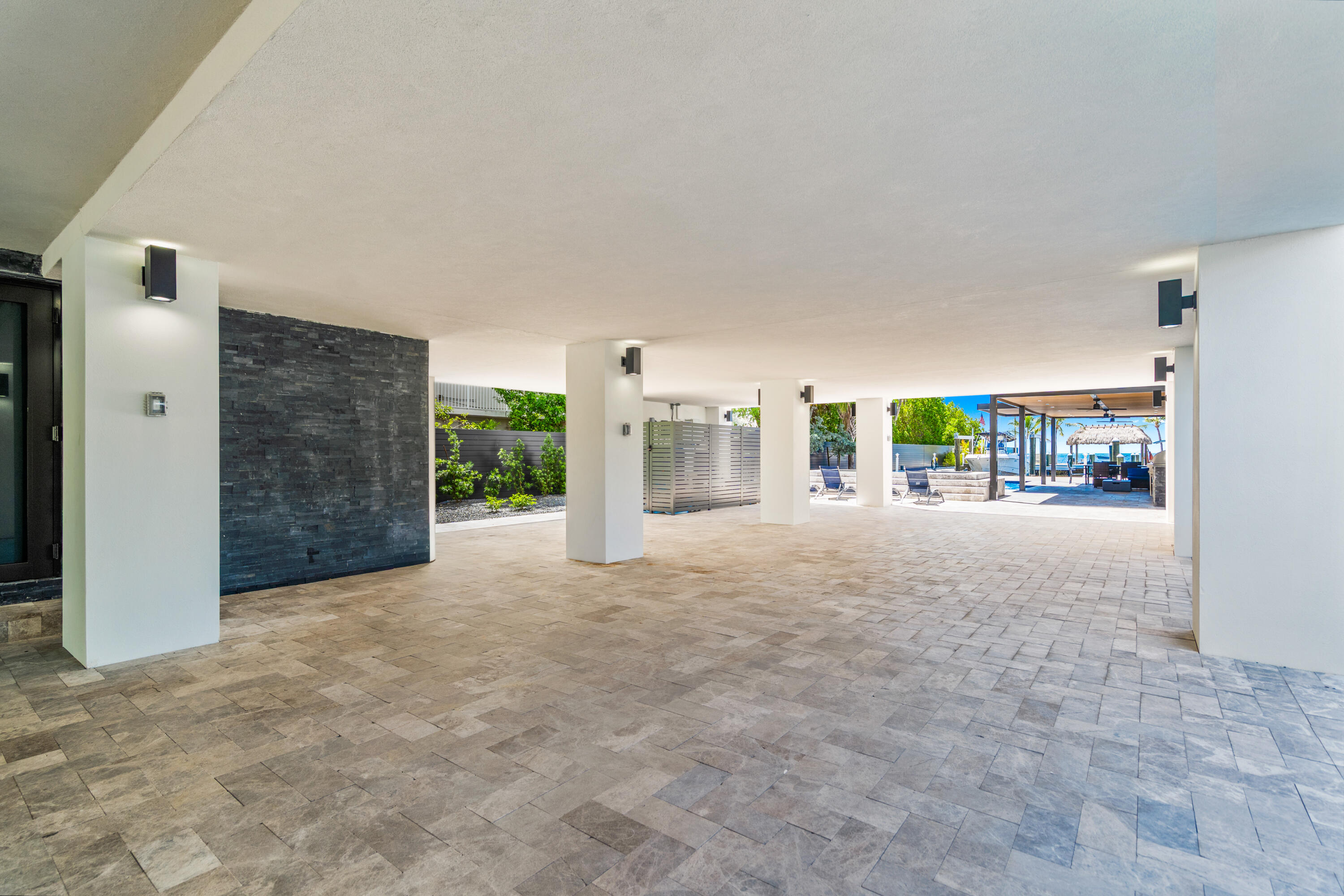 16 Seaside Avenue