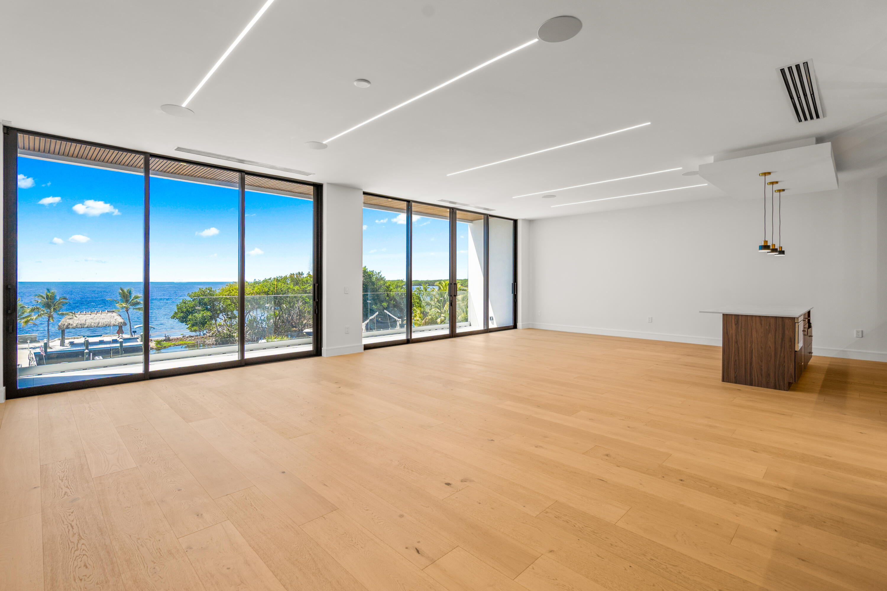 16 Seaside Avenue