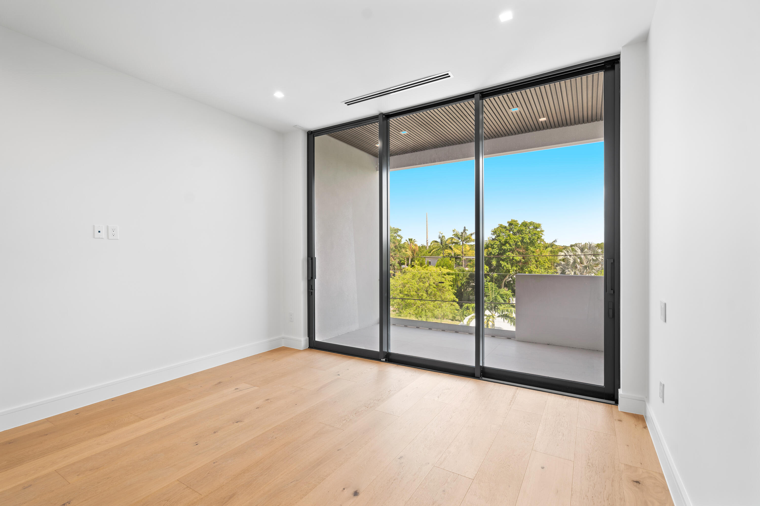 16 Seaside Avenue