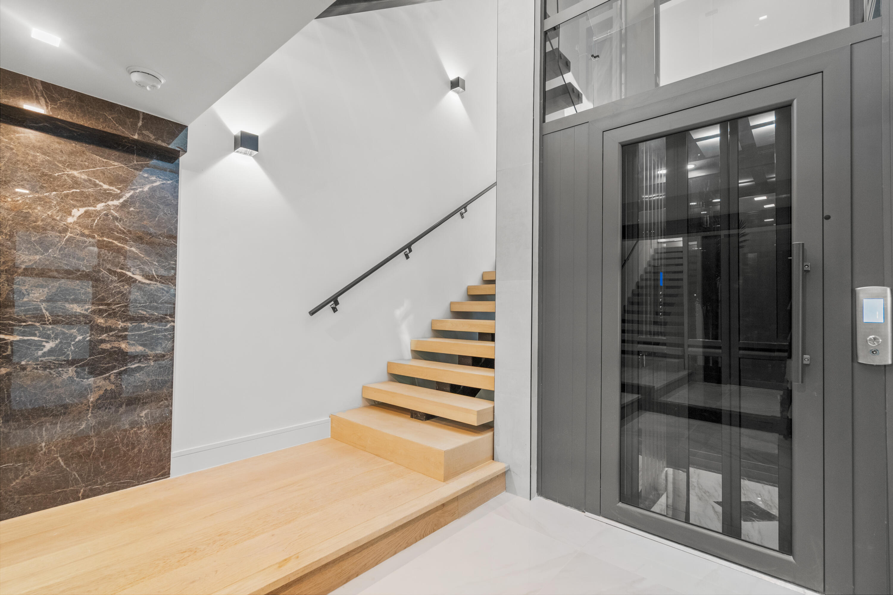 16 Seaside Avenue