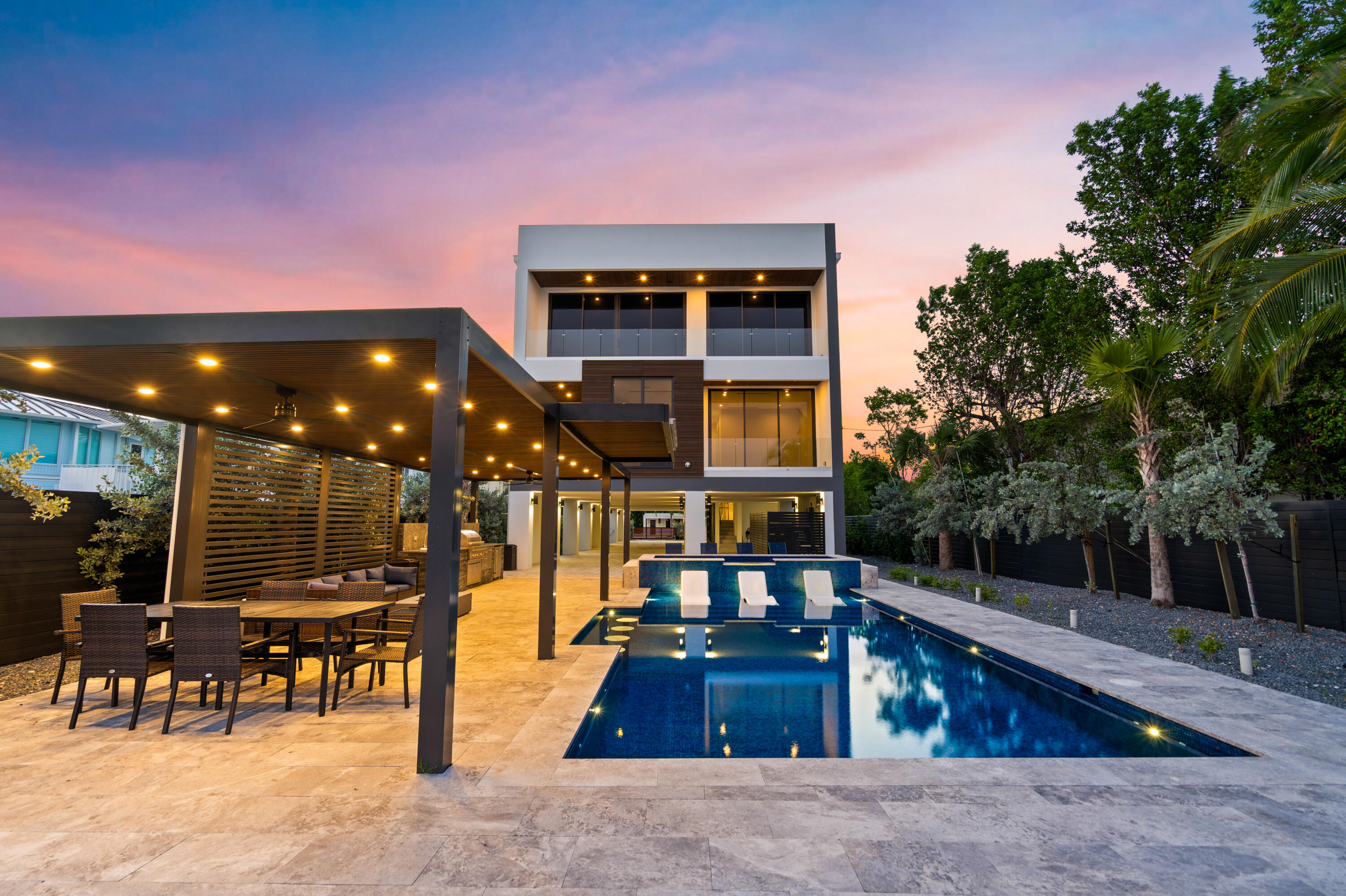 16 Seaside Avenue