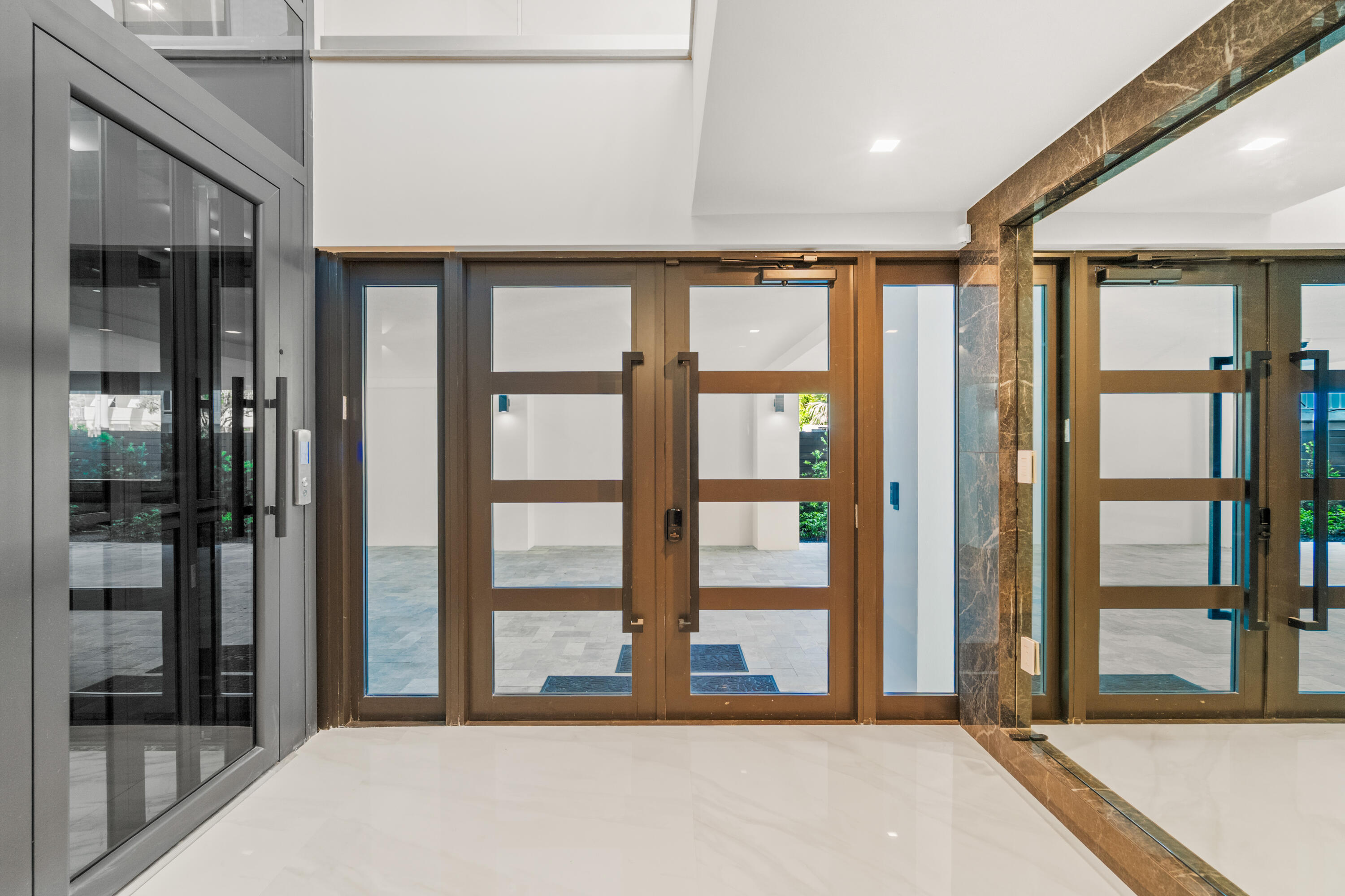 16 Seaside Avenue
