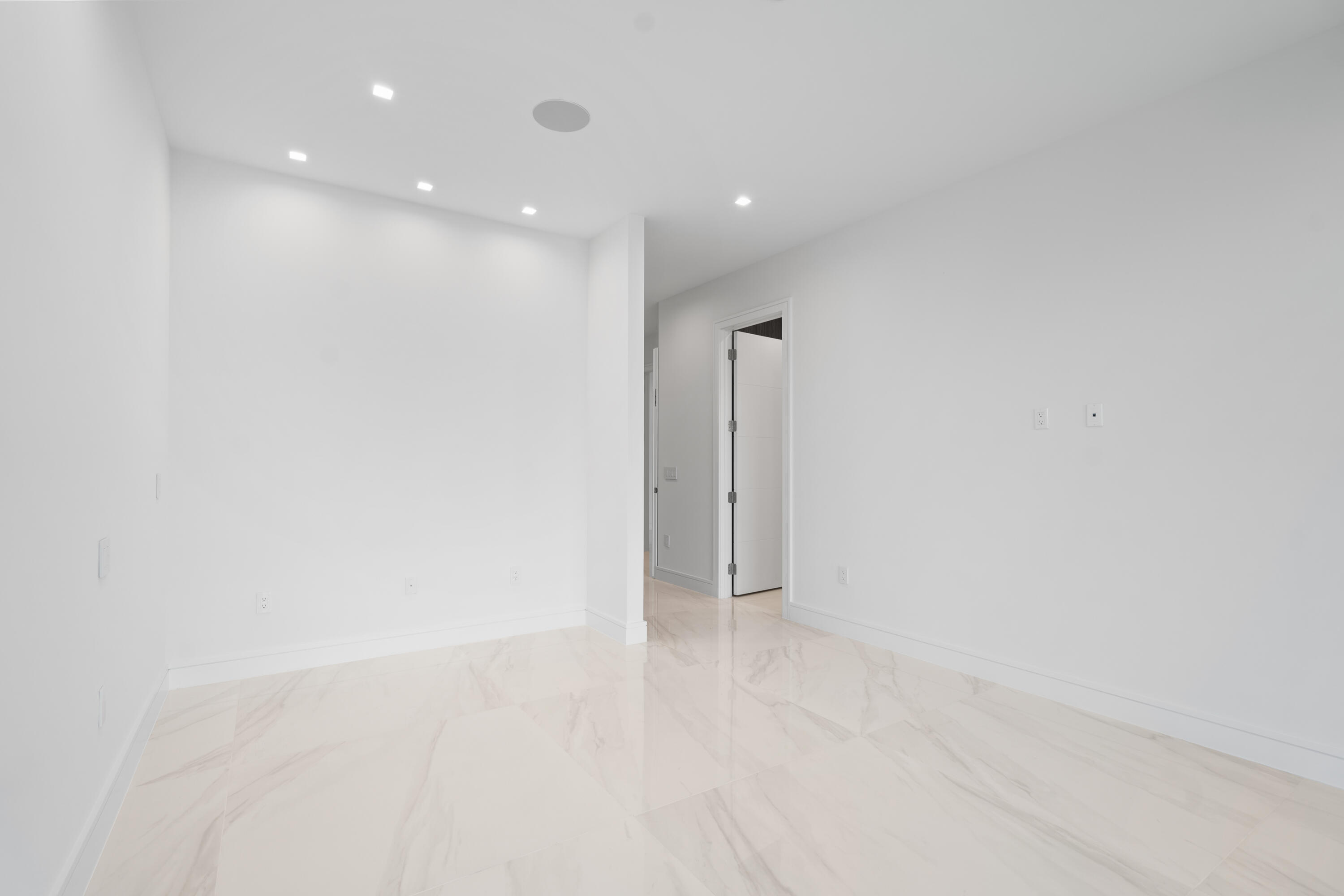 16 Seaside Avenue