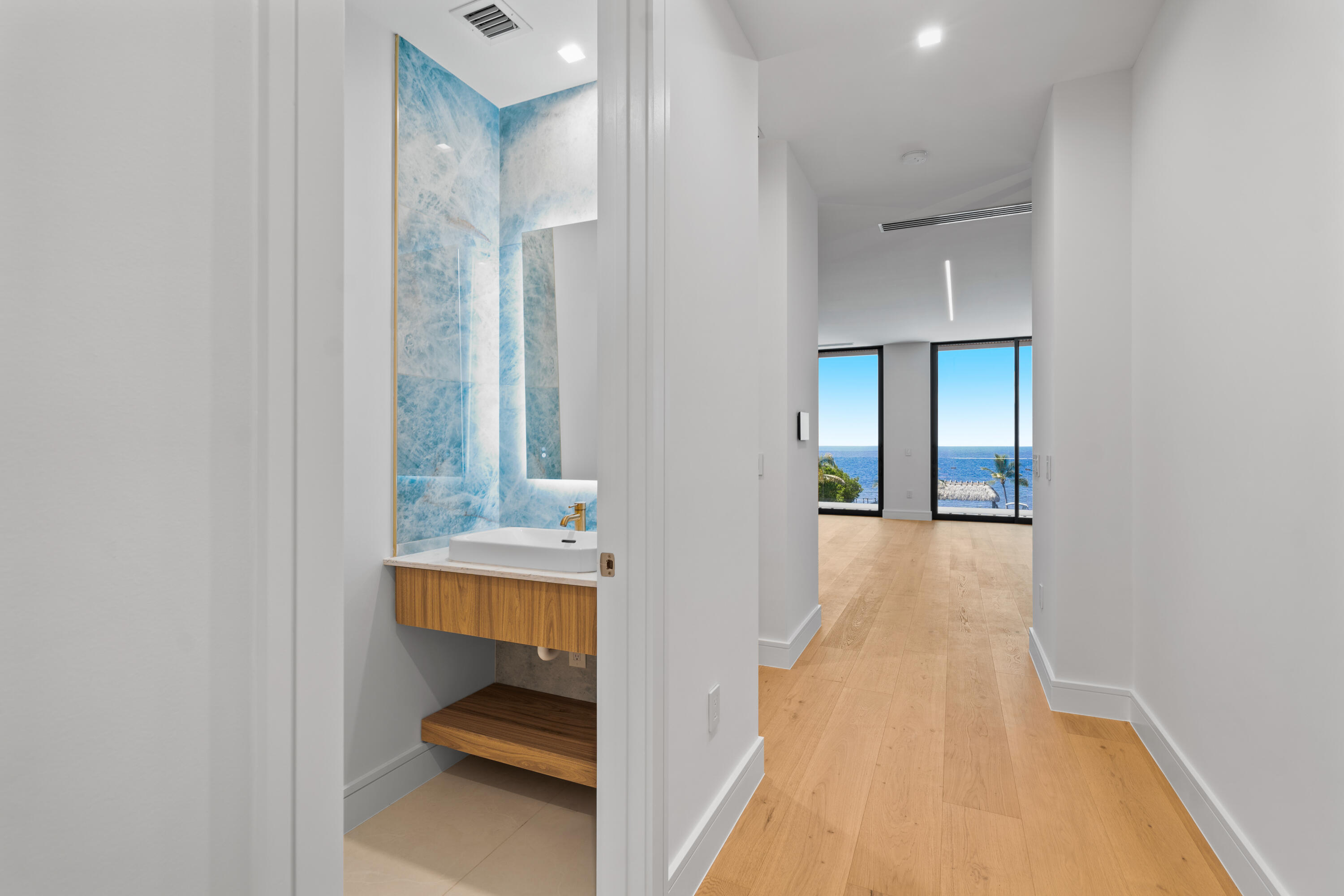 16 Seaside Avenue