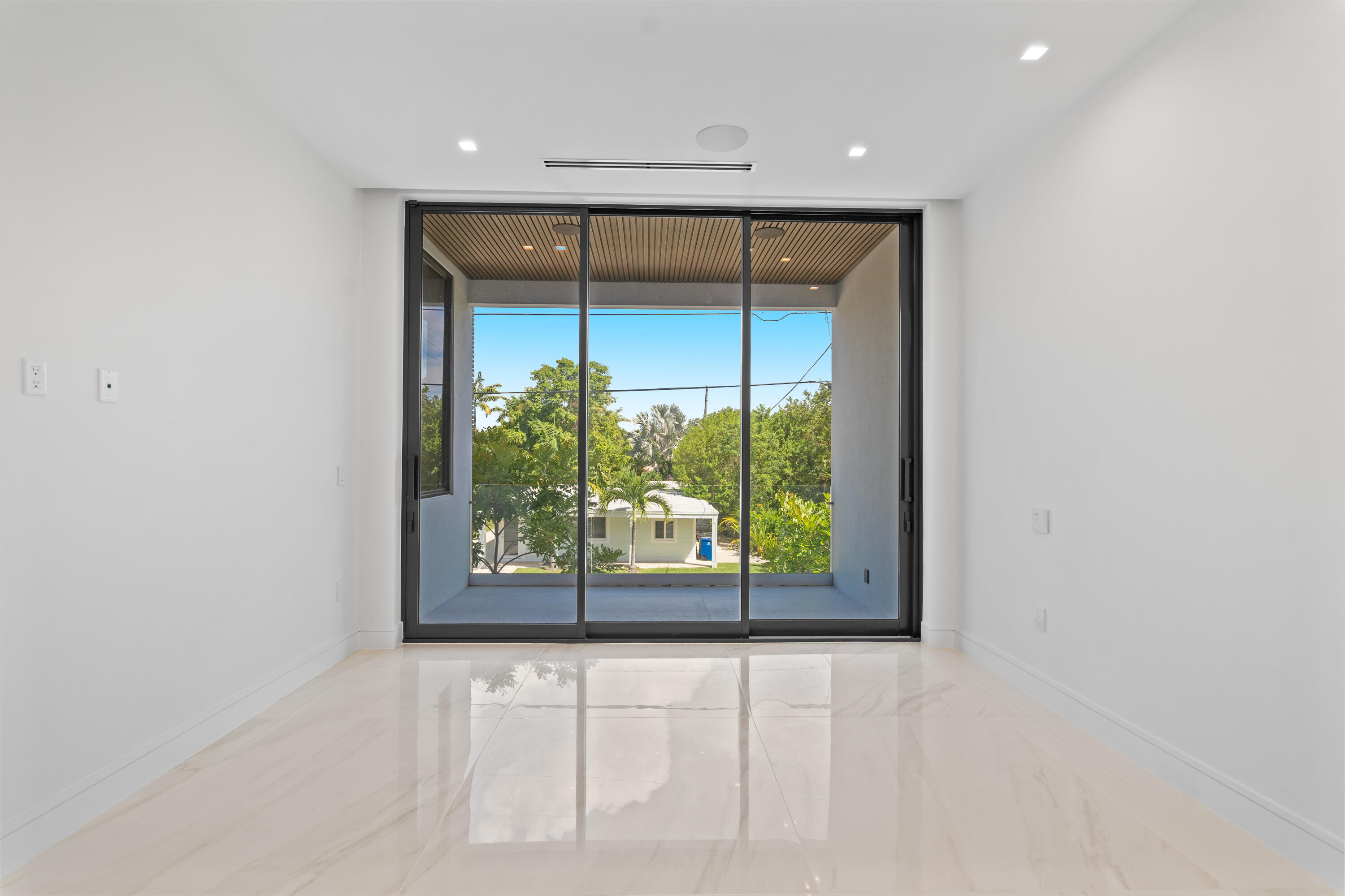 16 Seaside Avenue