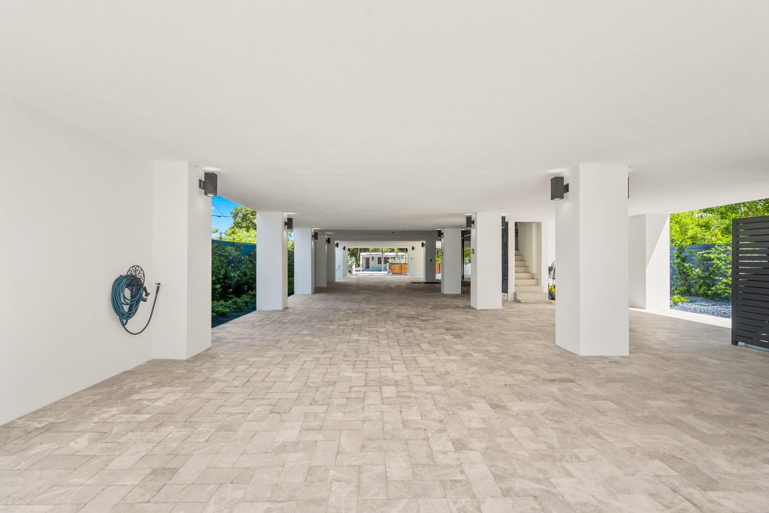 16 Seaside Avenue