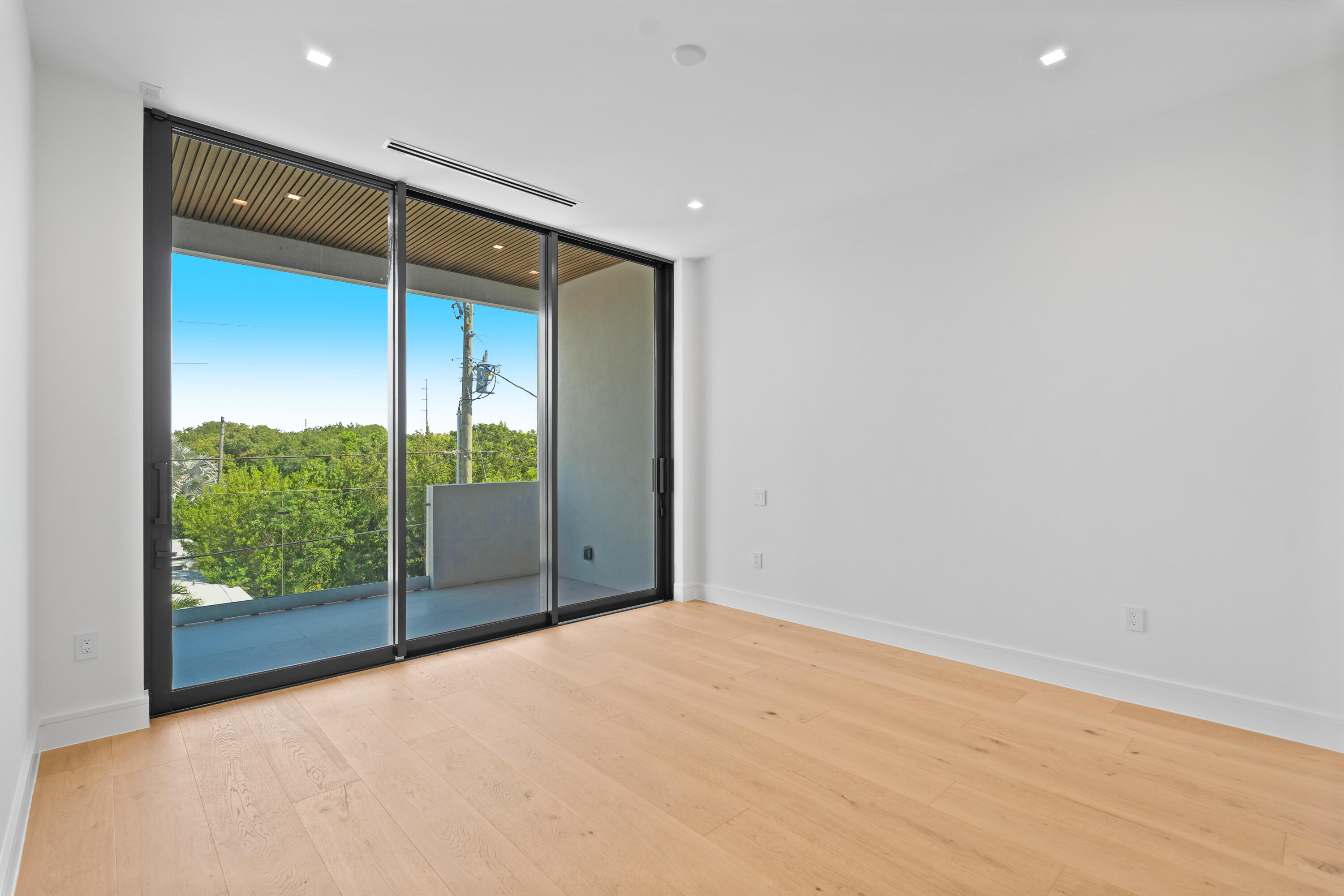 16 Seaside Avenue