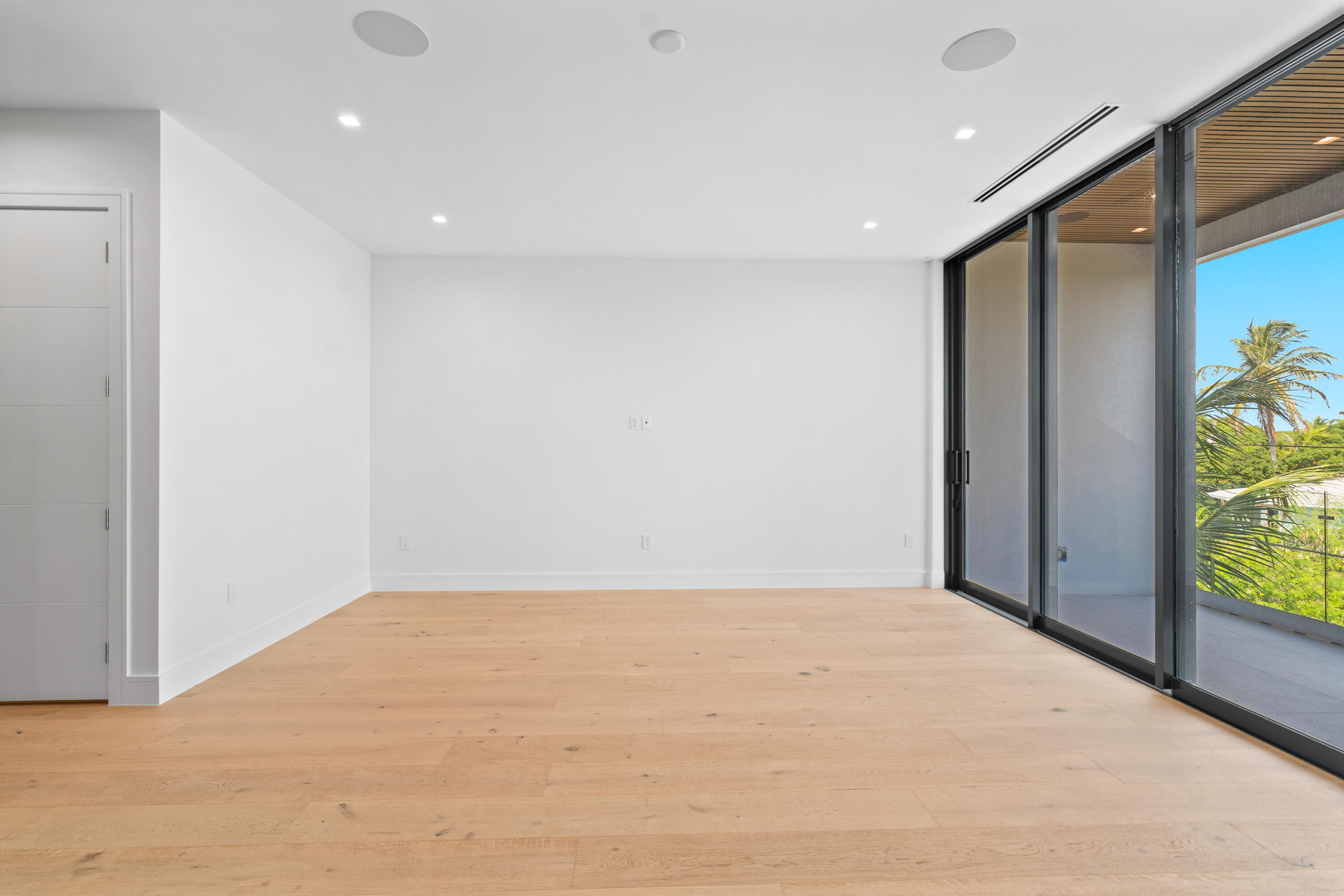 16 Seaside Avenue