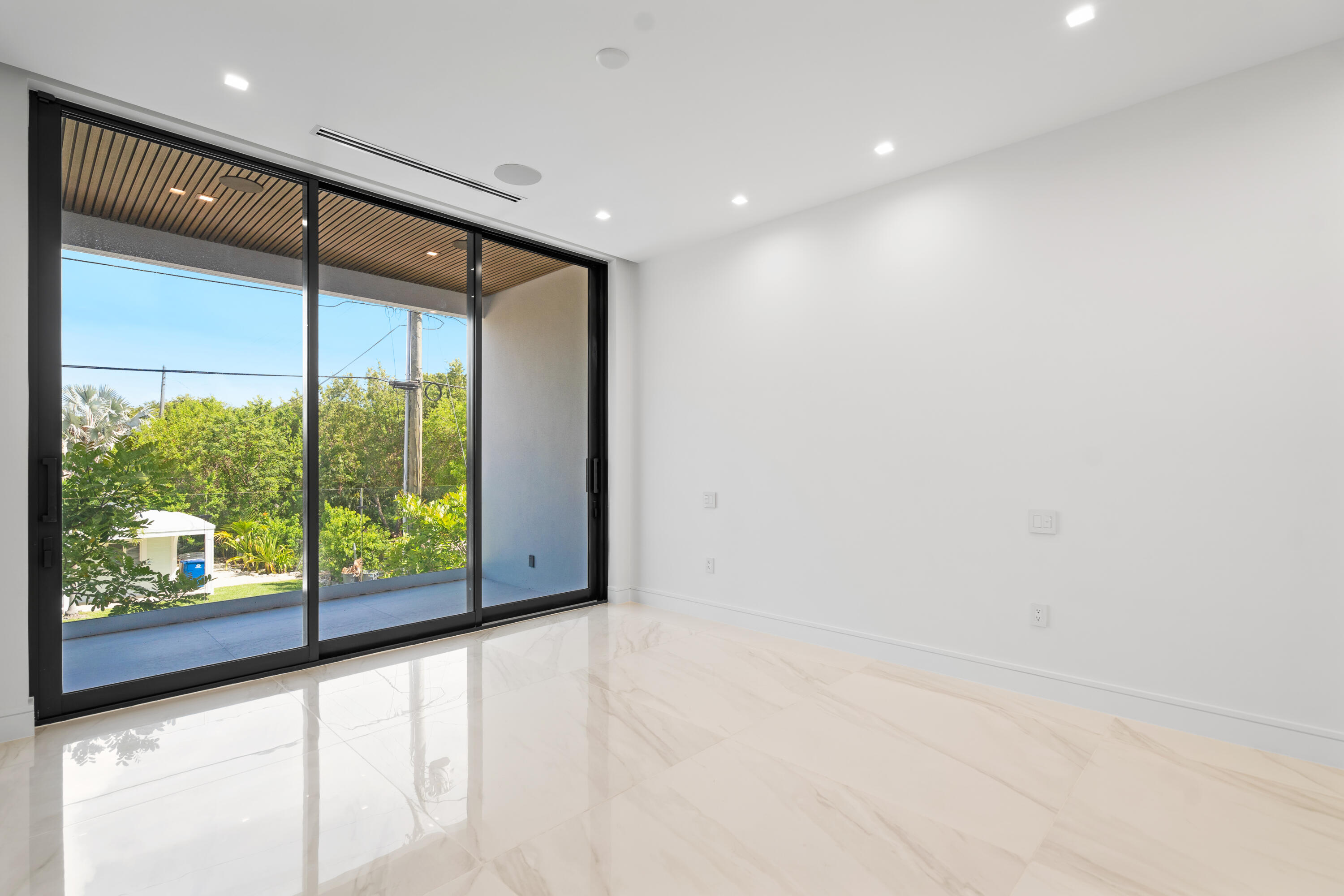 16 Seaside Avenue