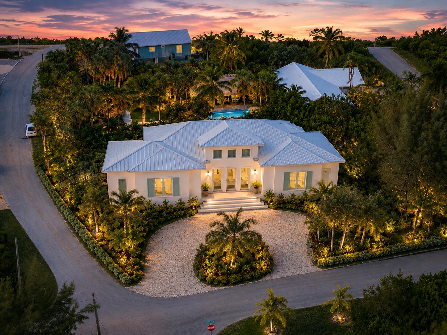 101 S Bahama Drive