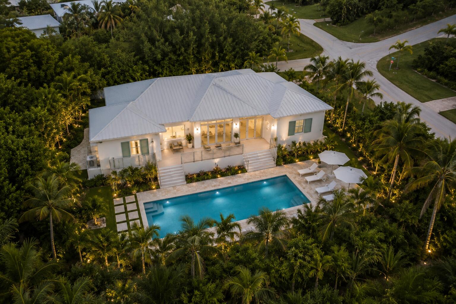 101 S Bahama Drive