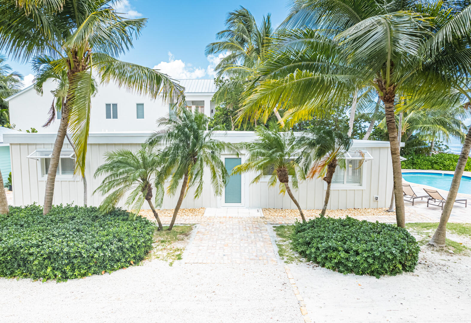 75433 Overseas Highway